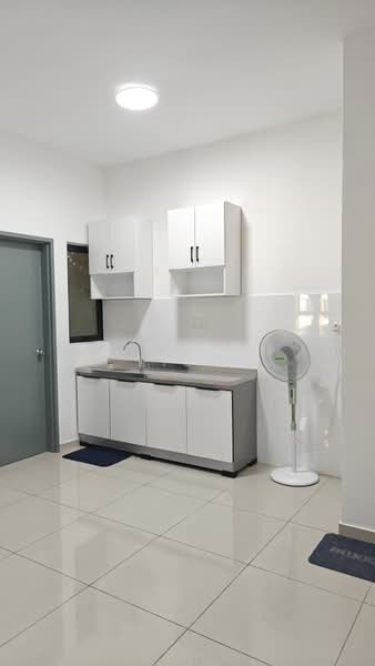 Servis Apartment untuk Disewa di Parkland Residence - Jason Liew - Kitchen - PropertyGuru.com.my