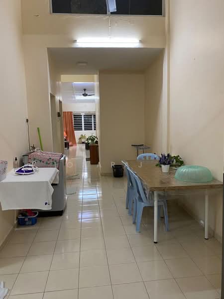 Flat for Rent at Ang Seng Mansion - Loharaj . - Corridor - PropertyGuru.com.my