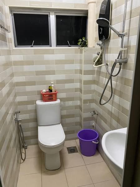 Flat for Rent at Ang Seng Mansion - Loharaj . - PropertyGuru.com.my
