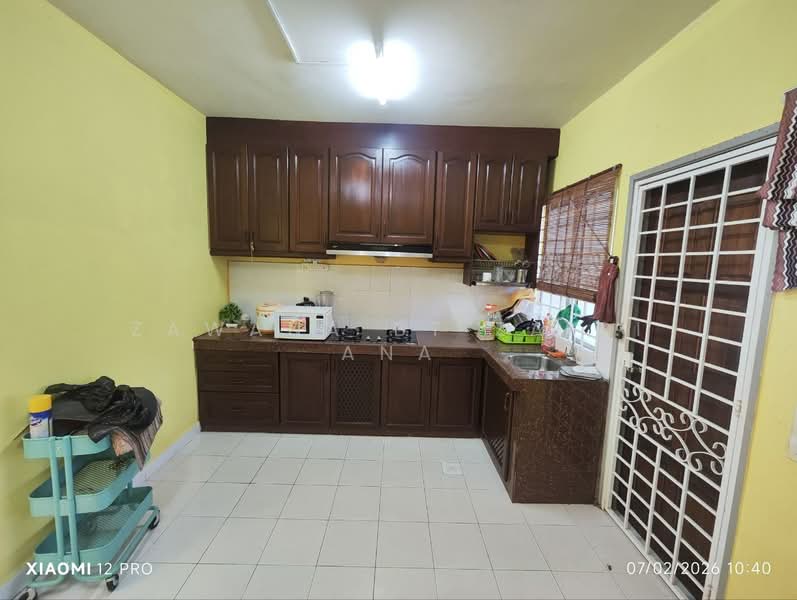 Rumah Teres 3 Tingkat untuk Dijual di Taman Bukit Permata (Selayang) - Zawana BT Zaidi Ana - Kitchen - PropertyGuru.com.my