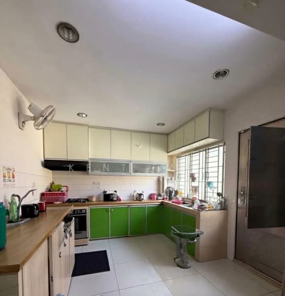 Rumah Teres 1.5 Tingkat untuk Dijual di Happy Garden (Kuchai Lama) - Kent Fatt - Kitchen - PropertyGuru.com.my