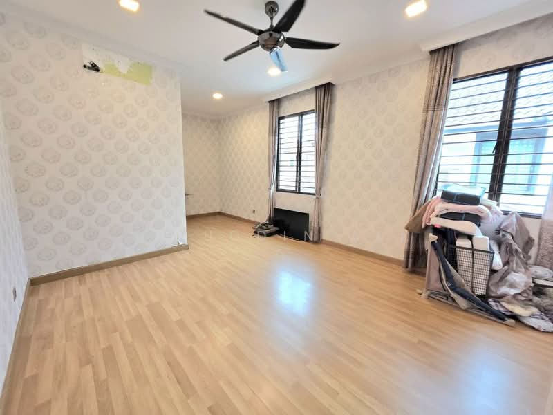 Bungalow for Sale in Taman Aman Perdana (Kapar) - Aizuddin Ali - Living Room - PropertyGuru.com.my