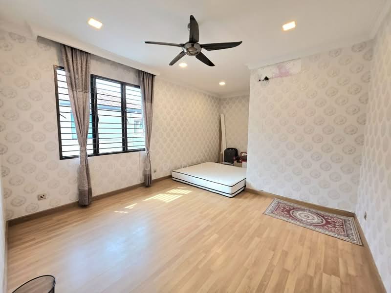 Bungalow for Sale in Taman Aman Perdana (Kapar) - Aizuddin Ali - Bedroom - PropertyGuru.com.my