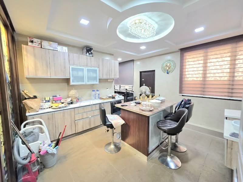 Bungalow for Sale in Taman Aman Perdana (Kapar) - Aizuddin Ali - Kitchen - PropertyGuru.com.my