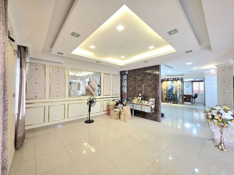 Bungalow for Sale in Taman Aman Perdana (Kapar) - Aizuddin Ali - Living Room - PropertyGuru.com.my