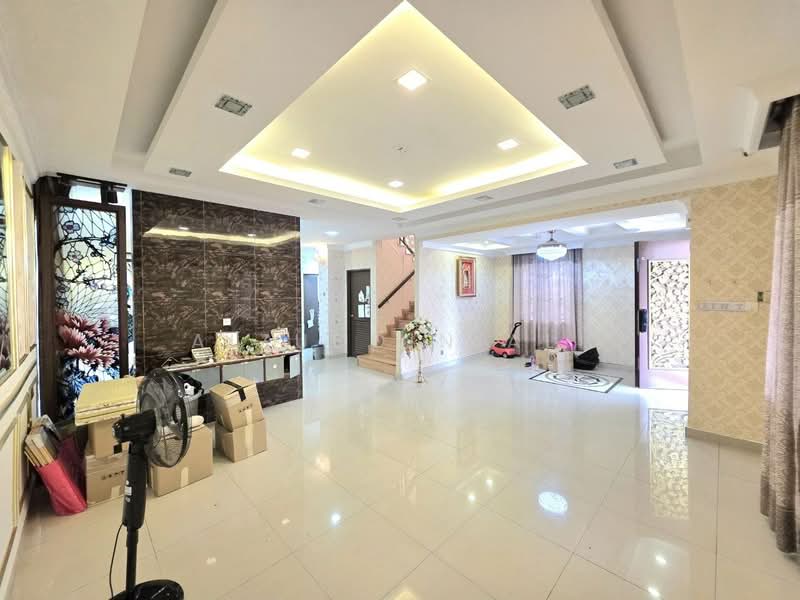 Bungalow for Sale in Taman Aman Perdana (Kapar) - Aizuddin Ali - Living Room - PropertyGuru.com.my
