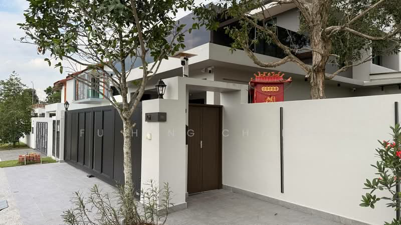 Semi-Detached House for Sale in Bandar Dato Onn (Tebrau) - Fu Heng Chong - Exterior - PropertyGuru.com.my