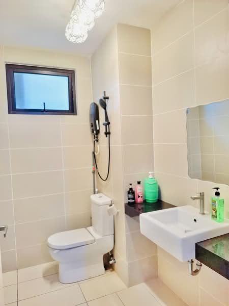 Townhouse for Rent in 16 Sierra (Puchong) - Erin Yusof - Bathroom - PropertyGuru.com.my