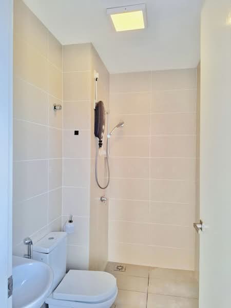 Townhouse for Rent in 16 Sierra (Puchong) - Erin Yusof - Bathroom - PropertyGuru.com.my