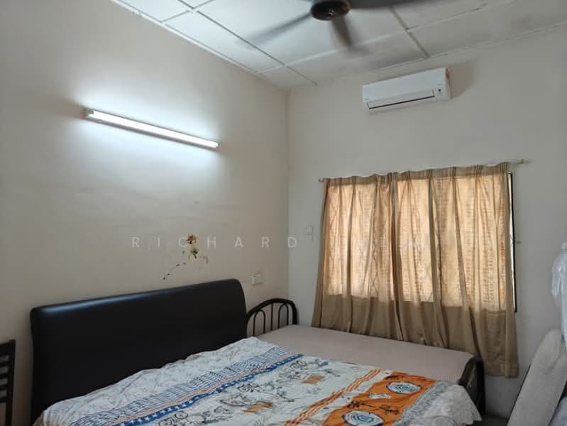 Rumah Teres 1 Tingkat untuk Dijual di SS2 (Petaling Jaya) - Richard Liew - Bedroom - PropertyGuru.com.my