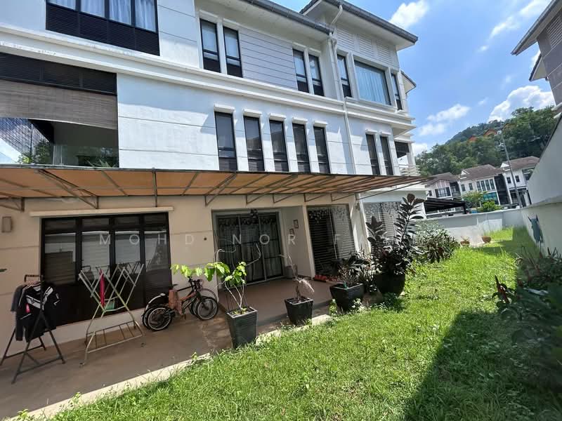 Rumah Teres 3 Tingkat untuk Dijual di Taman Melawati (Ulu Kelang) - Mohd Nor Fahmi - Exterior - PropertyGuru.com.my