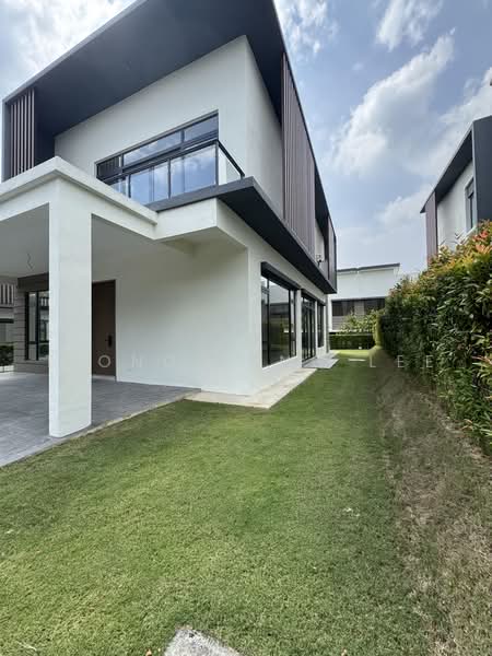 Bungalow House for Sale in Diamond City (Semenyih) - Tiong Seng Lee - Exterior - PropertyGuru.com.my