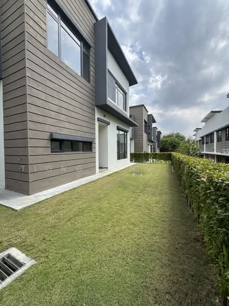 Bungalow House for Sale in Diamond City (Semenyih) - Tiong Seng Lee - Exterior - PropertyGuru.com.my