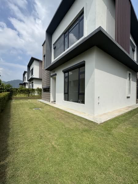Bungalow House for Sale in Diamond City (Semenyih) - Tiong Seng Lee - Exterior - PropertyGuru.com.my