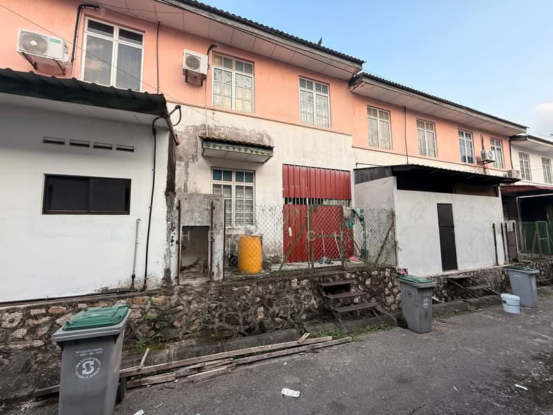 Rumah Teres 2 Tingkat untuk Dijual di Taman Bukit Dahlia (Pasir Gudang) - Fu Heng Chong - Exterior - PropertyGuru.com.my
