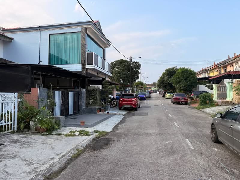 Rumah Teres 2 Tingkat untuk Dijual di Taman Bukit Dahlia (Pasir Gudang) - Fu Heng Chong - Exterior - PropertyGuru.com.my