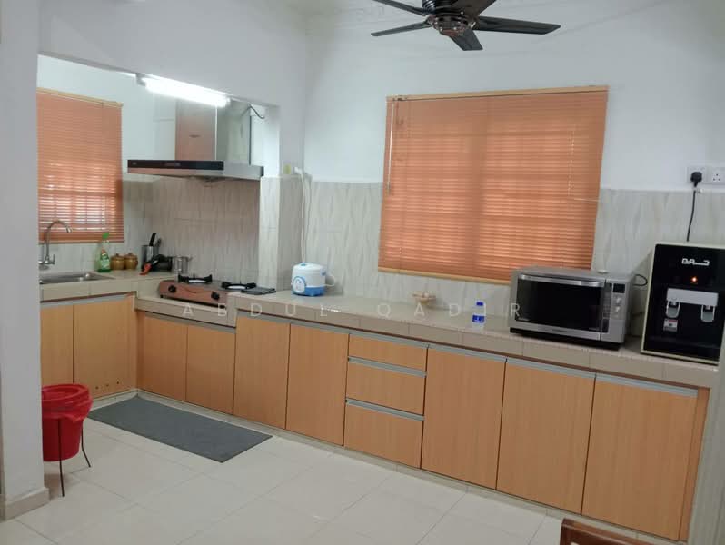 Rumah Teres 1 Tingkat untuk Dijual di Seksyen 24 (Shah Alam) - Abdul Qadir - PropertyGuru.com.my