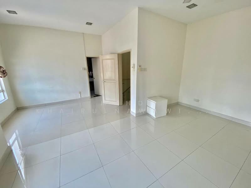 Rumah Teres 2 Tingkat untuk Dijual di D'Kayangan (Shah Alam) - Muhd Khairulnawawi Kamaruddin - PropertyGuru.com.my