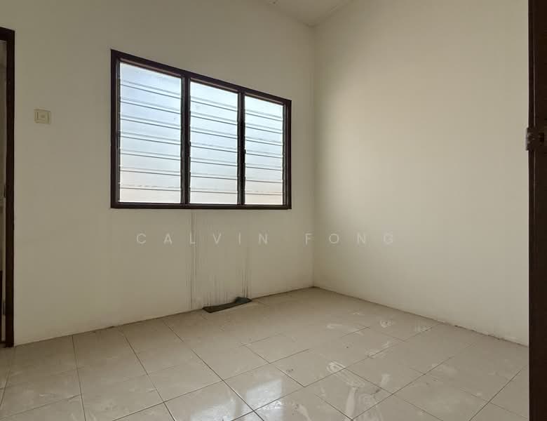 Rumah Berkembar untuk Dijual di Bandar Puteri Jaya (Sungai Petani) - Calvin Fong - 3rd bedroom - PropertyGuru.com.my