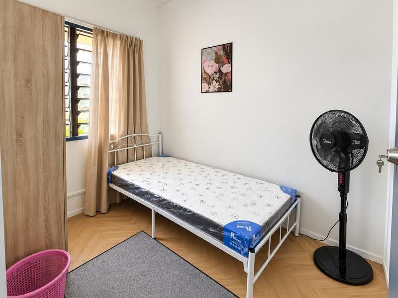 Flat for Rent at Rumah Pangsa Nilam Sari - Intan Sophia - Bedroom - PropertyGuru.com.my
