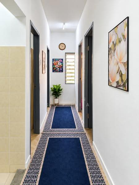 Flat for Rent at Rumah Pangsa Nilam Sari - Intan Sophia - Corridor - PropertyGuru.com.my