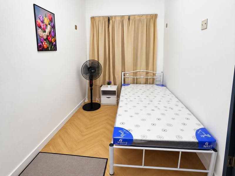 Flat for Rent at Rumah Pangsa Nilam Sari - Intan Sophia - Bedroom - PropertyGuru.com.my