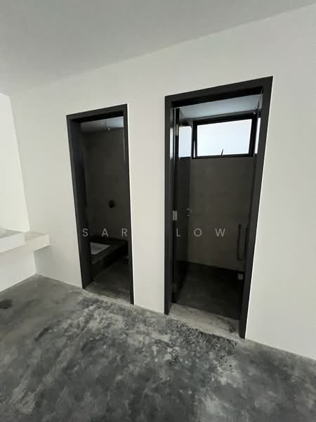 Retail Space for Rent in Puchong (Selangor) - Sara Low - Bathroom - PropertyGuru.com.my