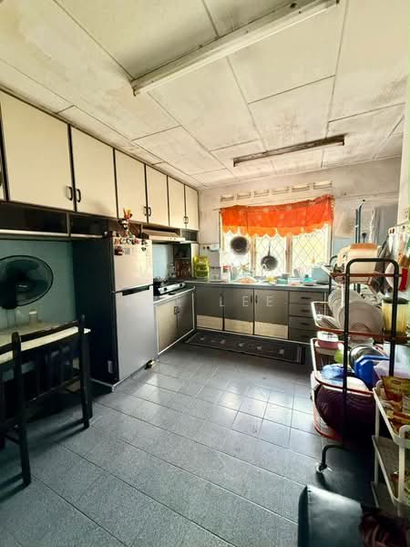 Rumah Teres 1 Tingkat untuk Dijual di Taman Universiti (Skudai) - Sze Lee - Kitchen - PropertyGuru.com.my