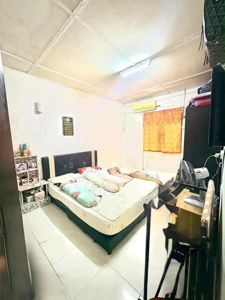 Rumah Teres 1 Tingkat untuk Dijual di Taman Universiti (Skudai) - Sze Lee - Bedroom - PropertyGuru.com.my