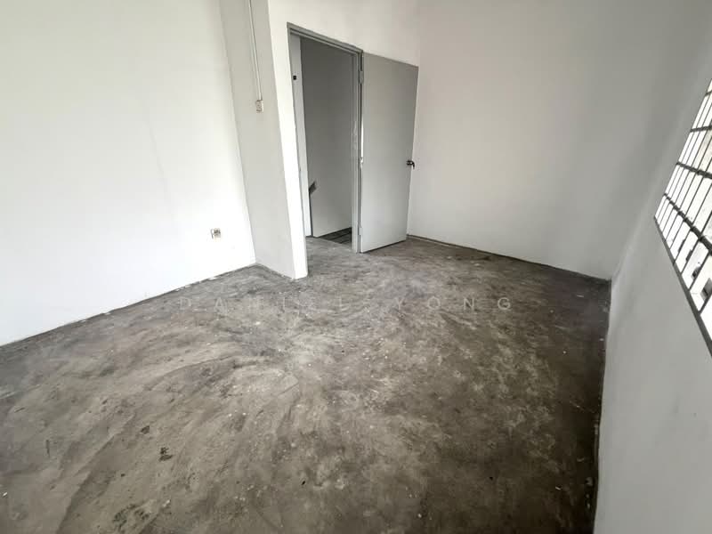 2-storey Terraced House for Sale in Taman Puteri Wangsa (Ulu Tiram) - Daniel Yong - Interior - PropertyGuru.com.my