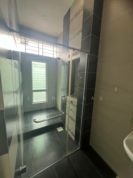 Condominium for Rent at The Seed Taman Sutera Utama - Joanne Lau - Bathroom - PropertyGuru.com.my