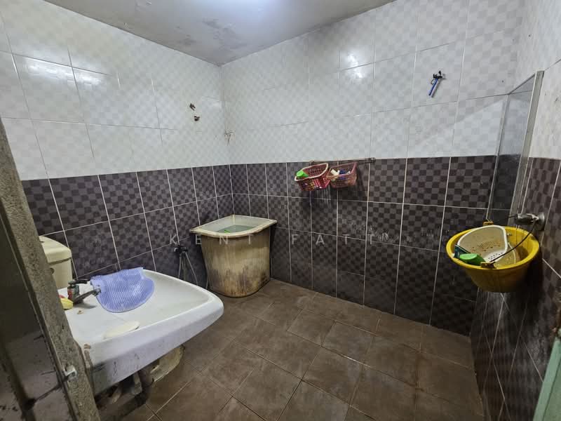 Rumah Teres 2-Tingkat untuk Dijual di Taman Puchong Perdana (Puchong) - Kent Fatt - Bathroom - PropertyGuru.com.my