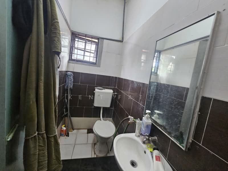Rumah Teres 2-Tingkat untuk Dijual di Taman Puchong Perdana (Puchong) - Kent Fatt - Bathroom - PropertyGuru.com.my