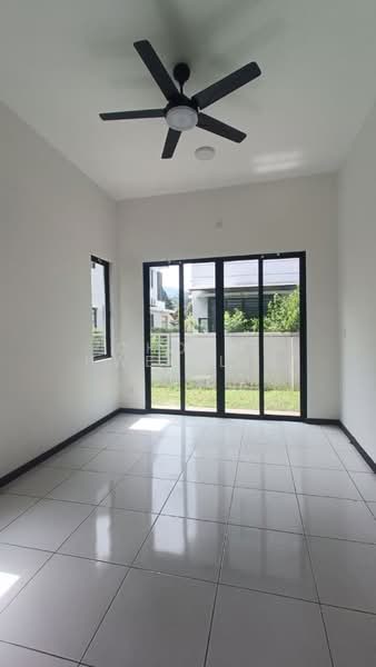 Semi-Detached House for Rent in Serendah (Selangor) - Chong Hwee Lee - Living Room - PropertyGuru.com.my