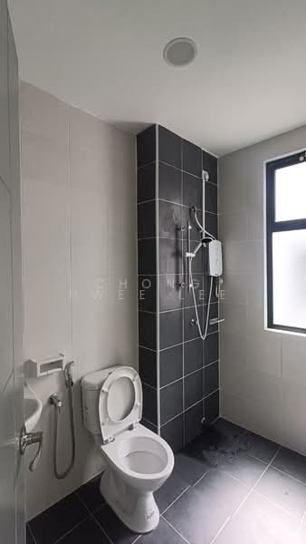 Semi-Detached House for Rent in Serendah (Selangor) - Chong Hwee Lee - Bathroom - PropertyGuru.com.my