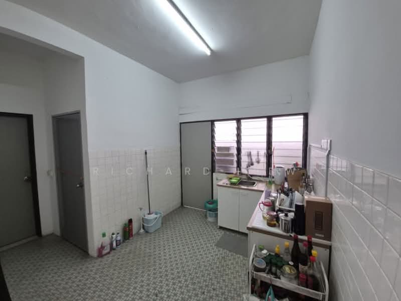 2-storey Terraced House for Sale in SS2 (Petaling Jaya) - Richard Liew - Kitchen - PropertyGuru.com.my