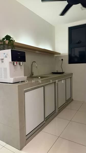 Servis Apartment untuk Disewa di TRIO By Setia - John Tee - Kitchen - PropertyGuru.com.my