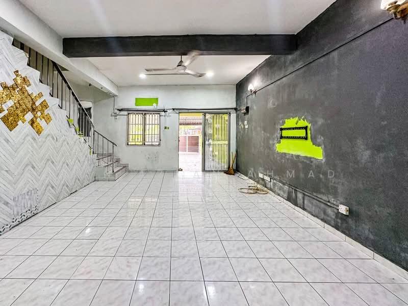 2-storey Terraced House for Sale in Taman Seri Mewah (Kajang) - Wan Azlan Ahmad - PropertyGuru.com.my