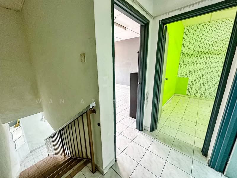 2-storey Terraced House for Sale in Taman Seri Mewah (Kajang) - Wan Azlan Ahmad - PropertyGuru.com.my