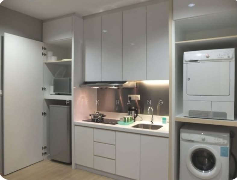 Service Residence for Sale at One One Eight (118 @ Island Plaza) - Piek Ha Ng - Kitchen - PropertyGuru.com.my