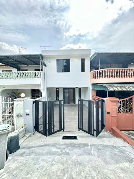 2-storey Terraced House for Sale in Taman Megah Ria (Masai) - Sze Lee - Exterior - PropertyGuru.com.my