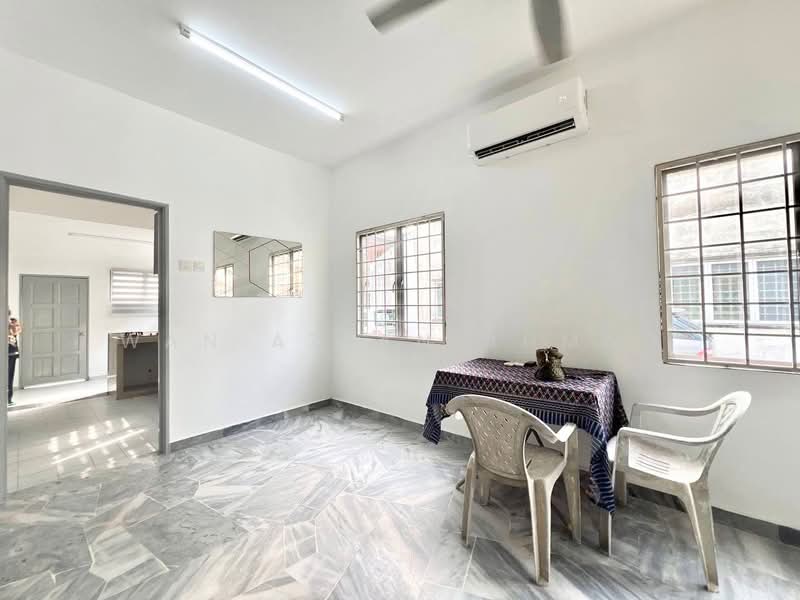 2-storey Terraced House for Sale in Saujana Utama 1 (Ijok) - Wan Azlan Ahmad - PropertyGuru.com.my
