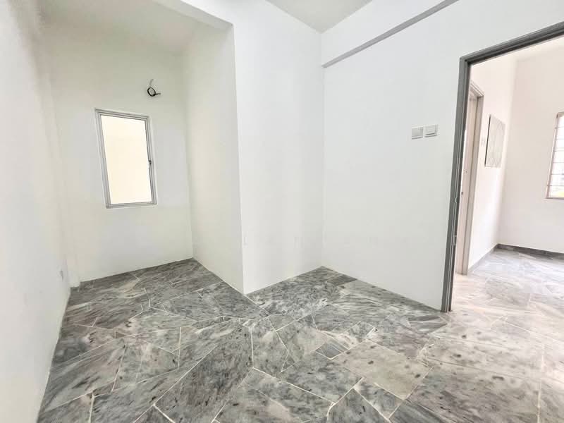 2-storey Terraced House for Sale in Saujana Utama 1 (Ijok) - Wan Azlan Ahmad - PropertyGuru.com.my