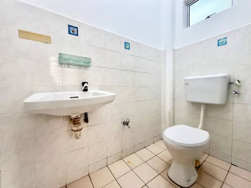 2-storey Terraced House for Sale in Saujana Utama 1 (Ijok) - Wan Azlan Ahmad - PropertyGuru.com.my