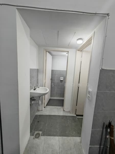 Kedai / Pejabat untuk Disewa di Kota Masai (Pasir Gudang) - James Bong - Bathroom - PropertyGuru.com.my