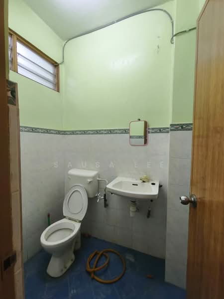 Rumah Teres 2 Tingkat untuk Disewa di Taman Impian Jaya (Senai) - Sausa Lee - Bathroom - PropertyGuru.com.my