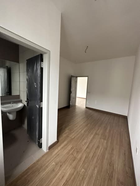 2-storey Terraced House for Sale in Elmina (Shah Alam) - Lee Luke - Interior - PropertyGuru.com.my