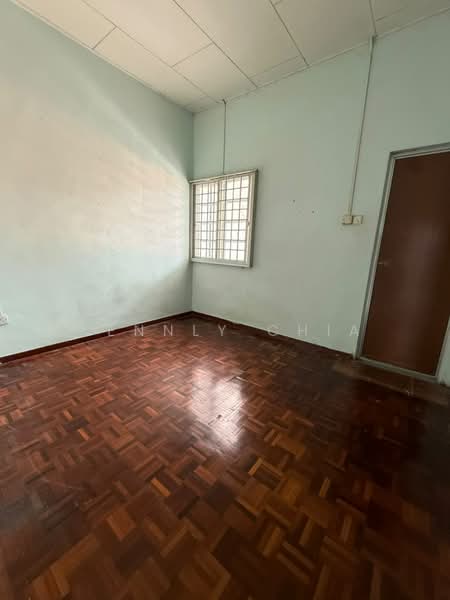2-storey Terraced House for Rent in Bandar Putra (Kulai) - Kennly Chia - Interior - PropertyGuru.com.my