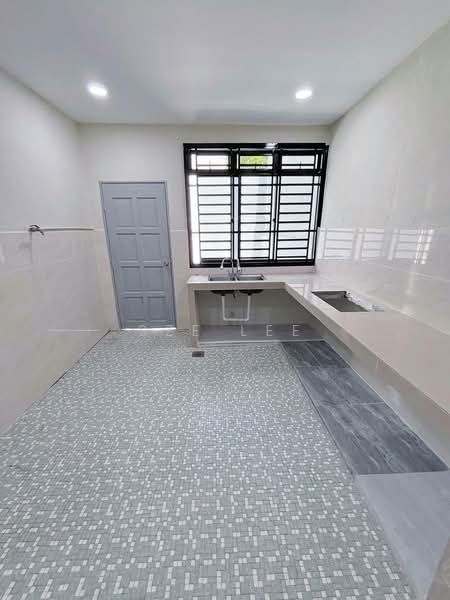 Rumah Berkembar untuk Dijual di Taman Pelangi (Johor Bahru) - Sze Lee - PropertyGuru.com.my