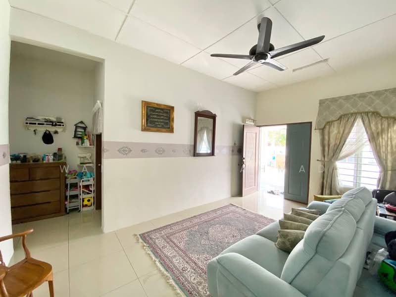 Semi-Detached House for Sale in Seksyen 29 (Shah Alam) - Wan Azlan Ahmad - PropertyGuru.com.my
